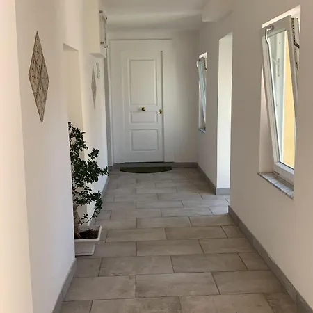 Centrantico - S. Chiara View Apartman Nápoly